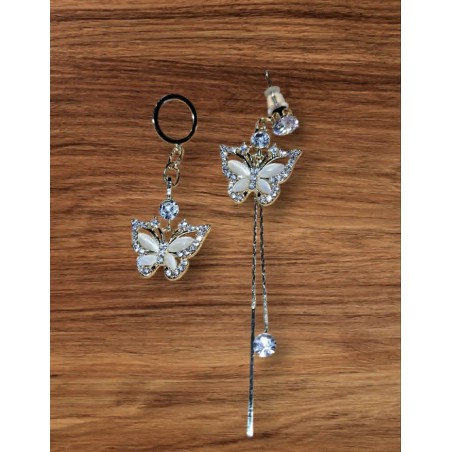 Boucles d'oreilles dépareillées