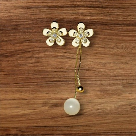 Boucles d'oreilles dépareillées