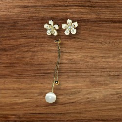 Boucles d'oreilles dépareillées