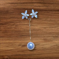 Boucles d'oreilles dépareillées
