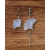 Boucles d'oreilles dépareillées