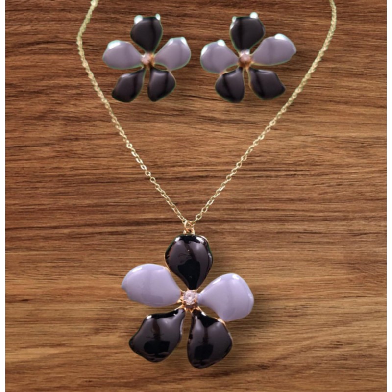 Ensemble boucle d'oreille & collier